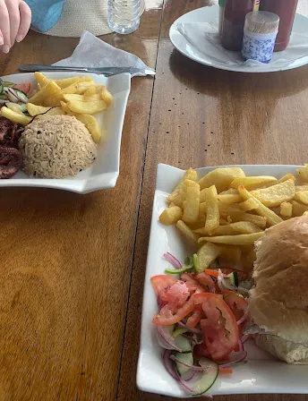 Original burger and chips
